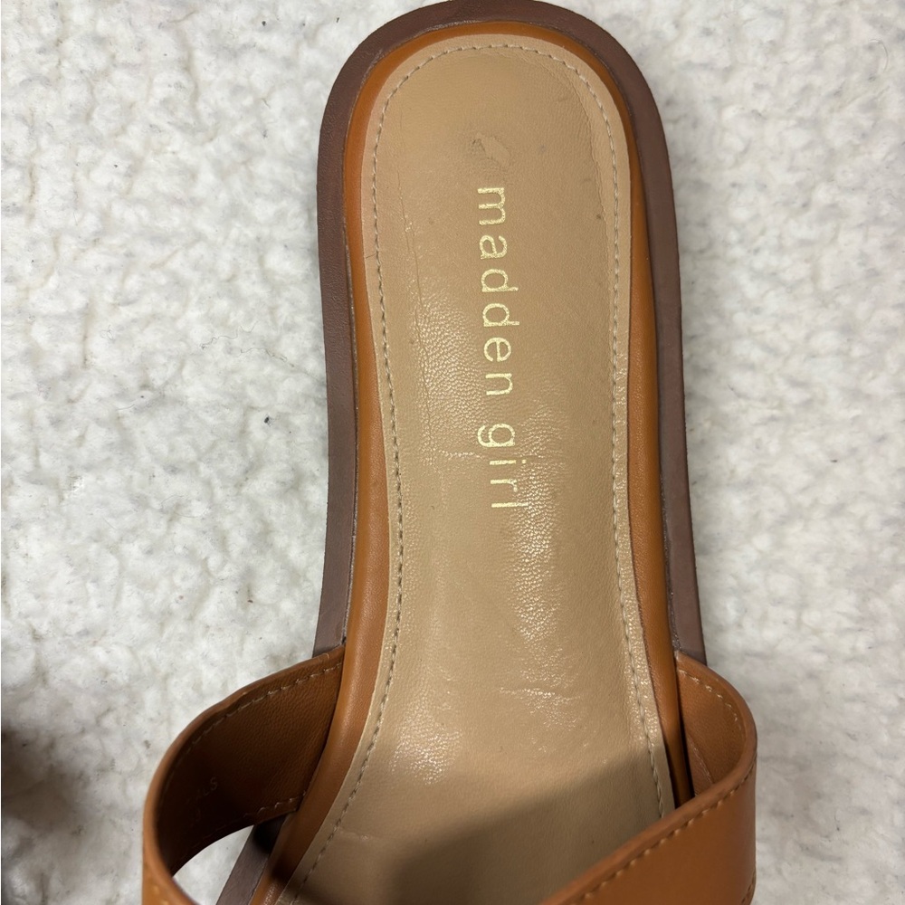 Madden Girl Women Brown Hadyn H-cut Slide Sandals - Picture 4 of 8